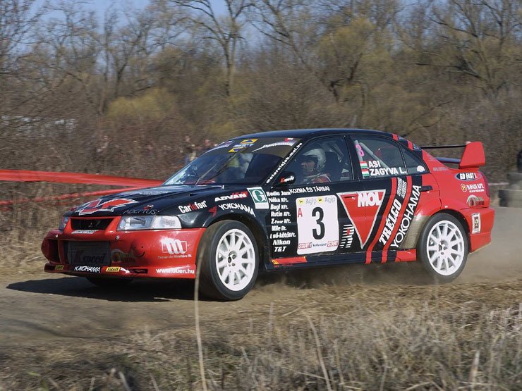 Aschenbrenner György simán nyerte az A8-at, ám ezúttal nem volt elég gyors, hogy a sok WRC között felállhasson a dobogóra