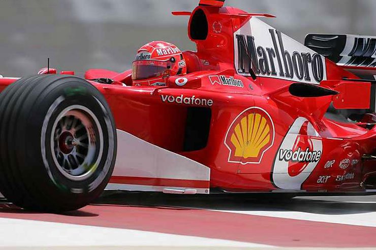 Schumacher aká győzhet is, ha valóban jobban bírják a hosszú távú terhelést a Bridgestone abroncsok