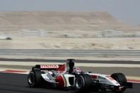 Verhetetlen a Renault? – Bahrein 1. időmérő 45