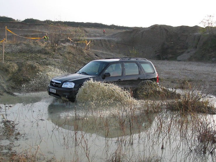 A jelenleg kapható Tribute-öt fogja leváltani a CX-7