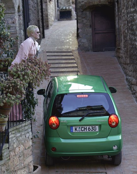 Elődjénél sokkal biztonságosabb az új Spark, a légzsák nélküli alapmodell megszűnt