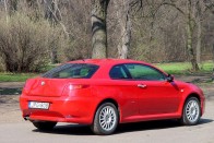 Teszt: Alfa Romeo GT 1.9 JTD 16v M-Jet – Veni, vidi, vici 45