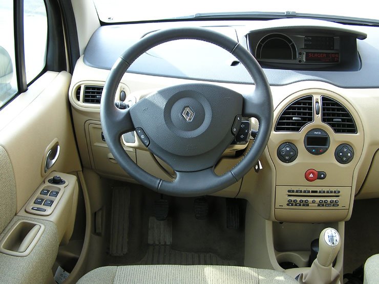 Teszt: Renault Modus 1.6 Privilege – Aranyoskám 10