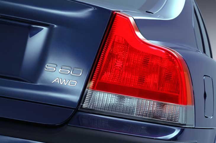 Dízelmotorhoz is elérhetővé vált az Instant Traction nevű összkerék-hajtás az S60, S80, V70 modellekben, az összkerekes XC70 és az XC90 eddig is létezett dízelmotorral