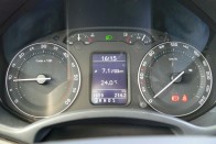 Teszt: Skoda Octavia Combi 1.9 TDI DSG – Micsoda nő! 43