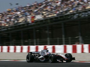 Kimi harmadszor, vagy Alonso negyedszer?