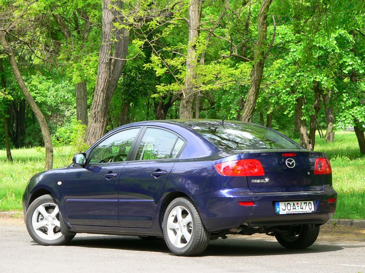 Annak ellenére, hogy csak 1,6-os motor került az autóba, erőlködés nélkül autózhatunk akár 170 km/órás tempóval is