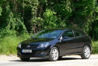 Teszt: Opel Astra GTC 2.0 Turbo – Biztató kezdet 40