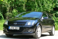 Teszt: Opel Astra GTC 2.0 Turbo – Biztató kezdet 61
