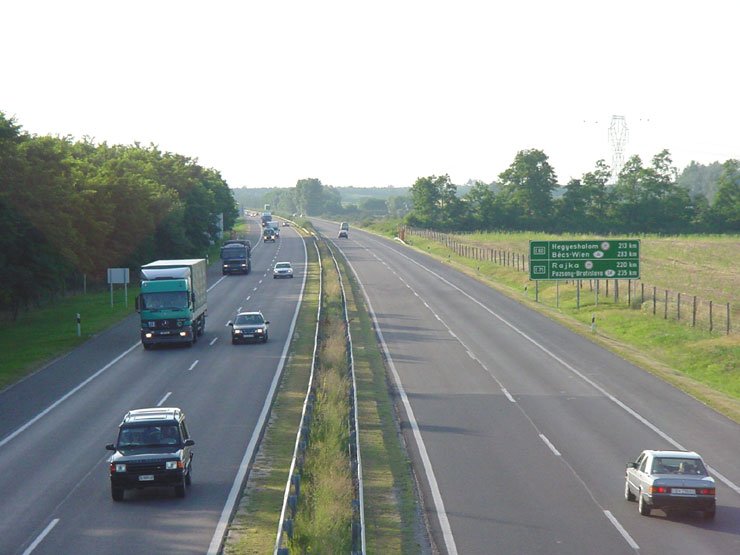 Ebben az évben megduplázzák a kamerák számát. Jelenleg 16 üzemel, 4 ponton