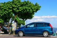 Vezettük: Mazda5 – Az újító 32