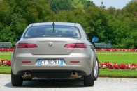 Vezettük: Alfa Romeo 159 – Borotvált macsó 39