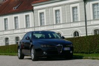 Vezettük: Alfa Romeo 159 – Borotvált macsó 44