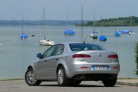 Vezettük: Alfa Romeo 159 – Borotvált macsó 57