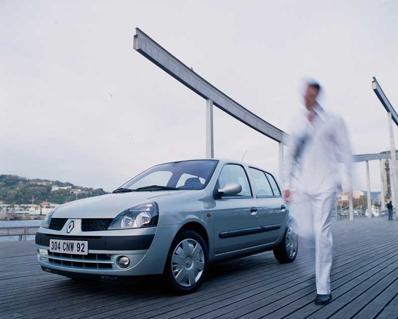 Egy ideig a régi Clio is gyártásban marad, olcsó autóként