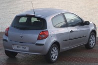 /Renault/Clio_III//9786.jpg