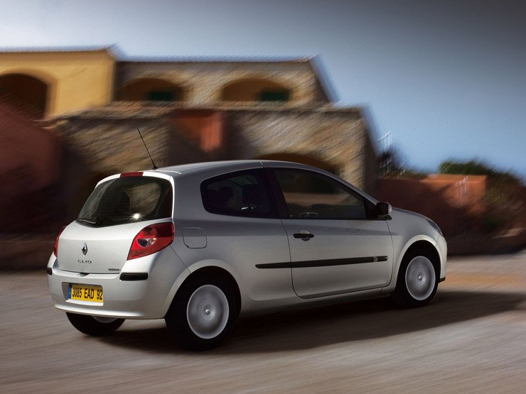 /Renault/Clio_III//9762.jpg