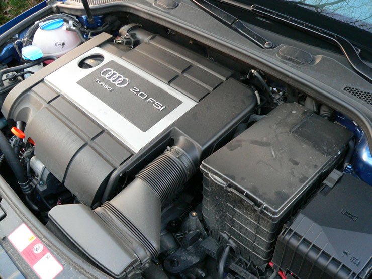 A VW/Audi 2.0 TFSI motorja lett a legjobb 1,8-2,0 kategóriában