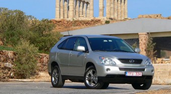 Vezettük: Lexus RX 400h - Feszültségoldó