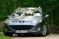 Teszt: Peugeot 407 SW 3.0 - Bűvészpalánta