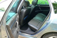 Teszt: Peugeot 407 SW 3.0 – Bűvészpalánta 32