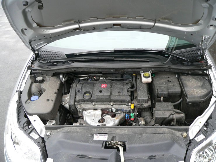 Teszt: Citroën C4 Coupé VTR 1.6i 16V – Vakító csáberő 24
