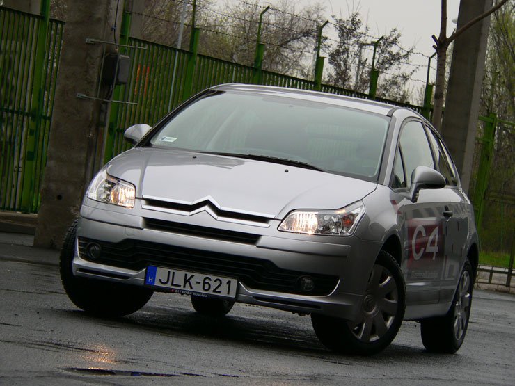 Teszt: Citroën C4 Coupé VTR 1.6i 16V – Vakító csáberő 25