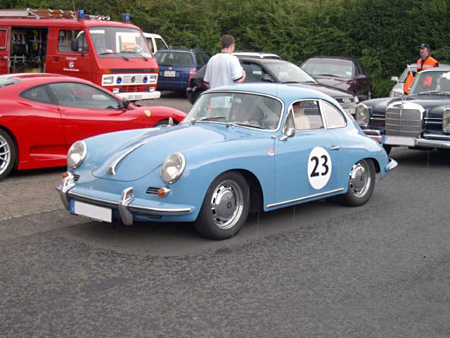 50 éve a Porsche 356 amerikai vásárlóinak egyik kedvence volt ez a világoskék szín