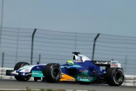 A Sauber csapat 2001-ben érte el legjobb eredményét, amikor negyedikek lett a konstruktőrök között