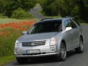 Corvette és Cadillac a Saab importőrtől