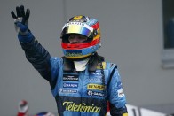 Fernando Alonso eddig négy futamgyőzelmet szerzett, a pontversenyben 32 ponttal vezet Trulli elött