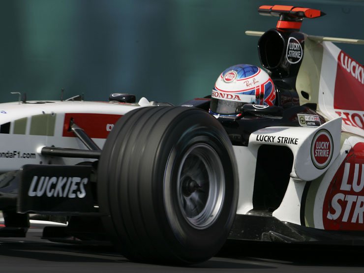 Räikkönen nyert, Alonso gyengélkedett 18