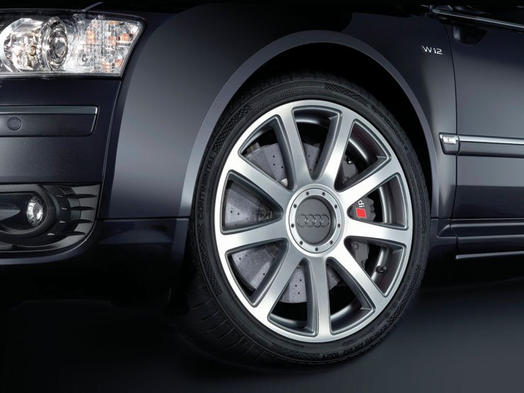 Jobban lassul az A8-as