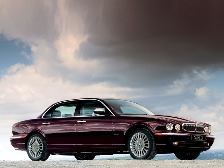 Visszatér a Daimler