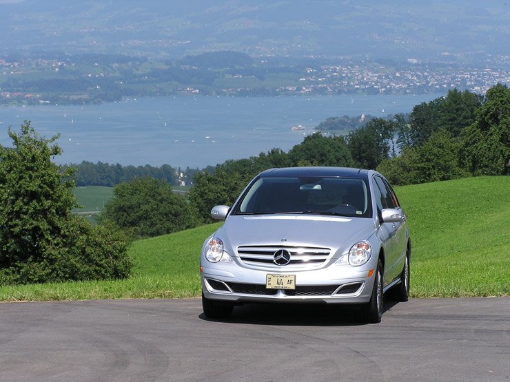 Vezettük: Mercedes R-osztály – Uram, teremtőm! 20