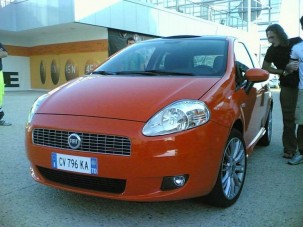 Lelepleződött: Az új Fiat Punto