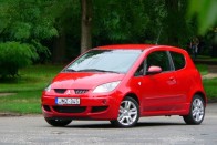 Teszt: Mitsubishi Colt CZT -Célozz, tűz! 64