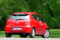 Teszt: Mitsubishi Colt CZT -Célozz, tűz! 97