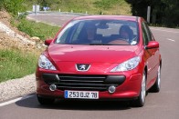 Vezettük: új Peugeot 307 – Oroszlánból kiscica 55