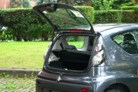 Teszt: Citroën C1 1.0X – Elsőszülött 49