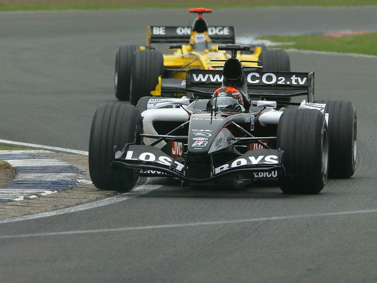 A McLaren uralkodott Silverstone-ban 6