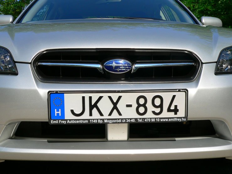 Teszt: Subaru Legacy 2.0 – Nem enged a lényegből 30