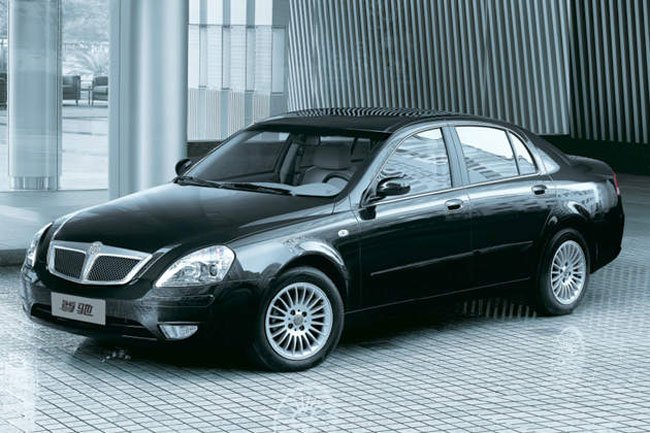 Modern formájával és olcsó 20 ezer euró alatti árával sikeres is lehet a Brillance Zhonghua 