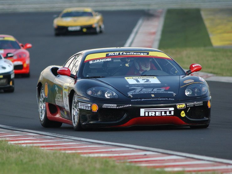 Ferrari dömping - magyar a pályán