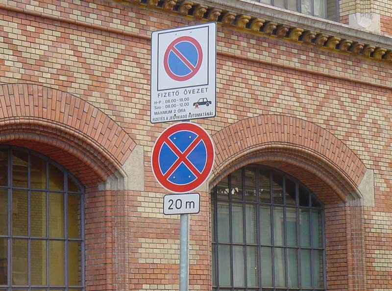 Kerékbilincset kizárólag csak a balesetveszélyt nem okozó, és a forgalmat nem akadályozó esetekben lehet ezentúl alkalmazni