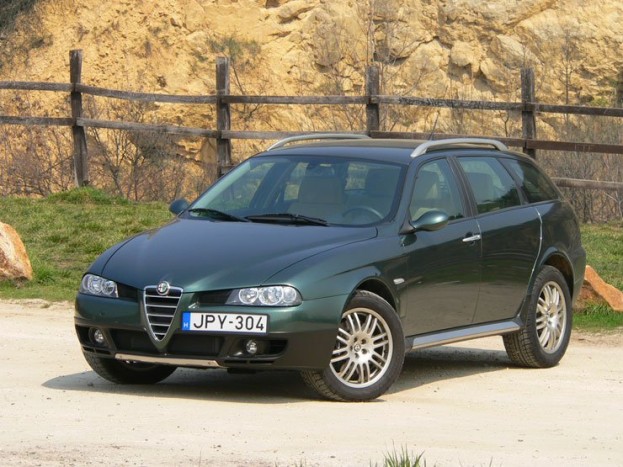 Teszt: Alfa Romeo Crosswagon Q4 – Kiránduló atléta