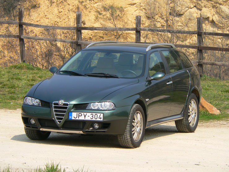 Teszt: Alfa Romeo Crosswagon Q4 – Kiránduló atléta 23