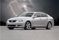 Sportlimuzin villanymotorral - Lexus GS 450h