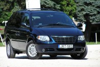 Teszt: Chrysler Grand Voyager 2.8 CRD – Hendikepes 61