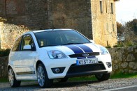 A jelenlegi csúcsmodell, a Fiesta ST 150 lóerős